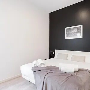 https://barcelona-upartments-paris.topbarcelonahotels.com